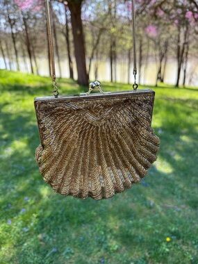Beaded Shell Kisslock Purse